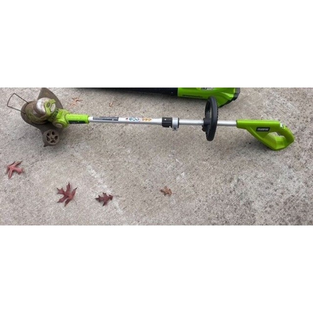 Greenworks 24V 12 inch Cordless String Trimmer and Edger (2-In-1) - Tool Only